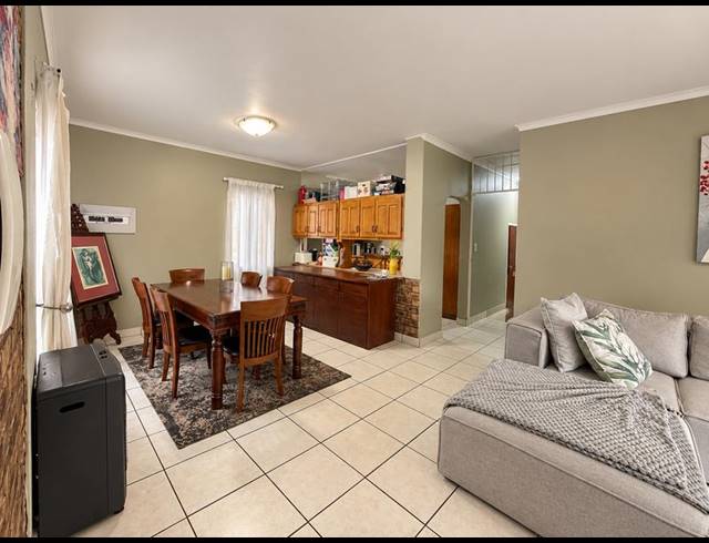 4 BEDROOM PROPERTY TO RENT IN MORELETAPARK